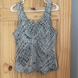 Cantos Elegant Gray Crocodile Print Tank Top
